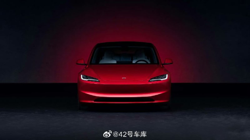 海外網友曝光了組 Model 3 Highland 的實拍圖配圖