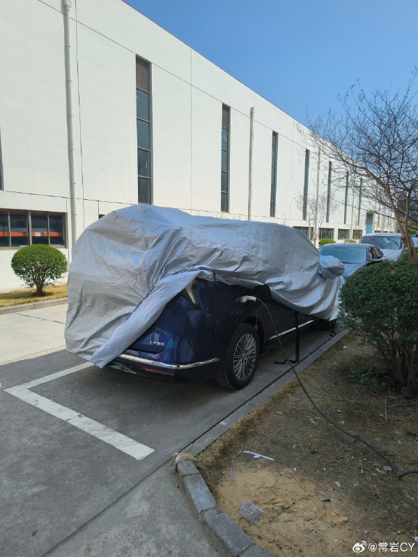 GL8 插混要來了，MPV 的銷量霸主終於要新能源化了。配圖