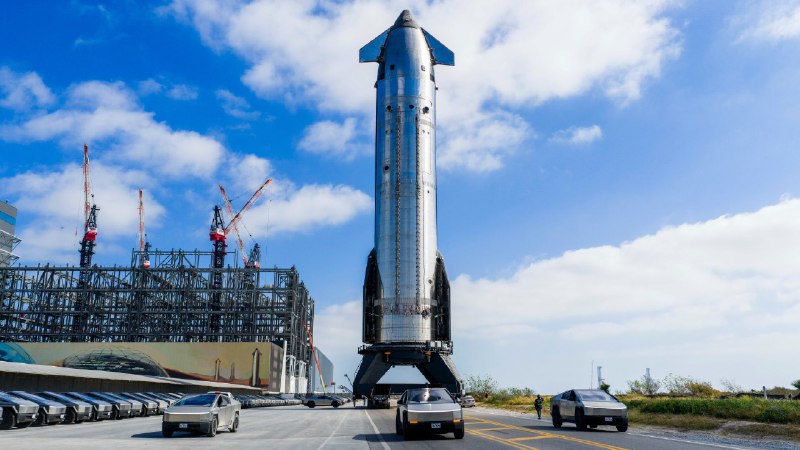 马斯克考虑特斯拉与SpaceX合并：报道配图
