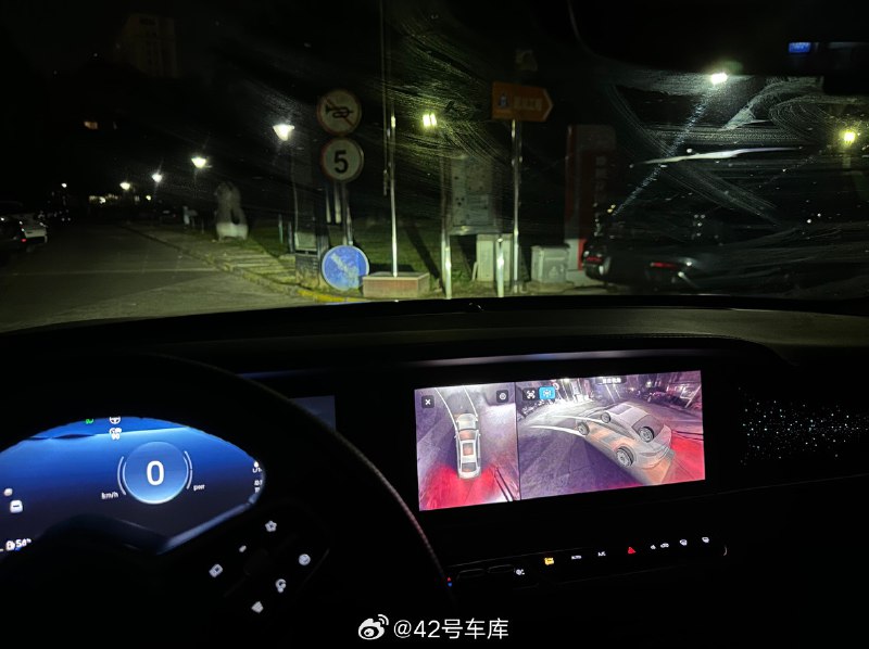 问大家一个问题，10 万级别的车，有啥全景影像还不错的？配图