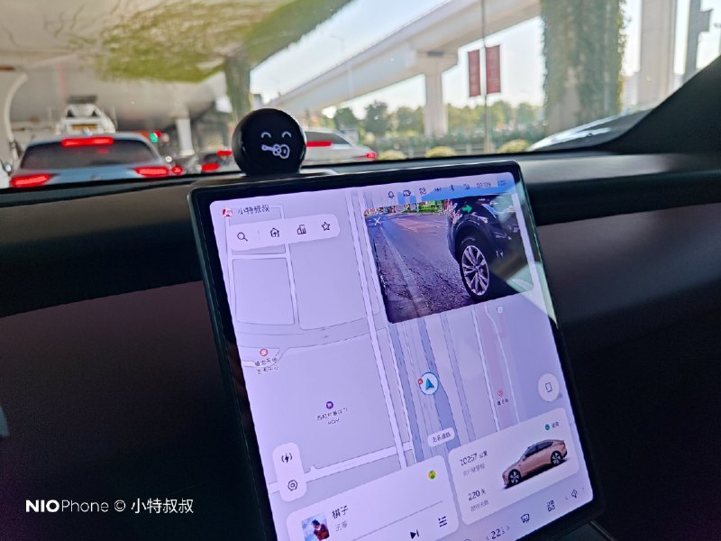 蔚来自从 OTA 这个后，我就不怎么看右后视镜了。配图
