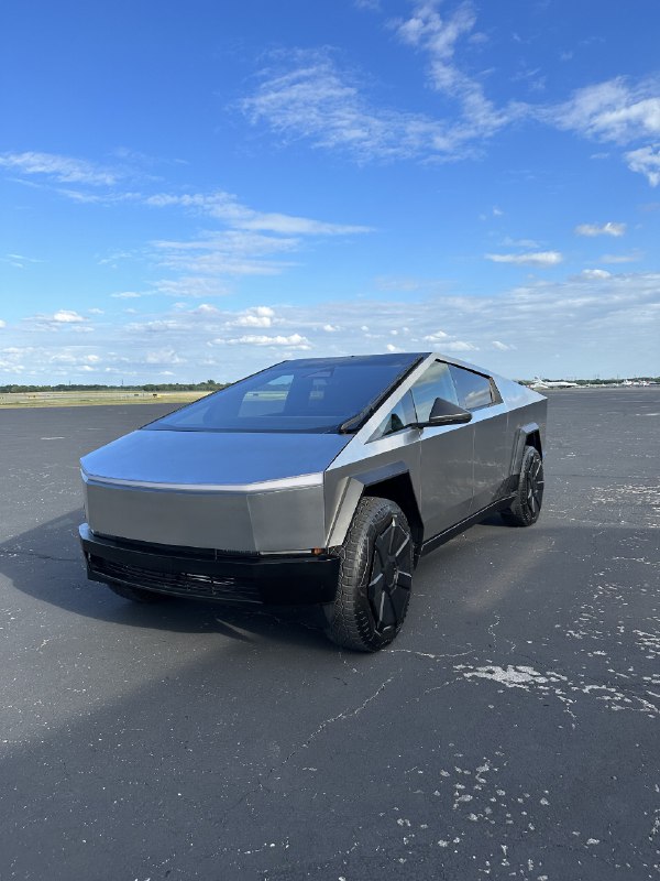 RT Elon Musk配图