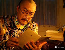 不少朋友对华为三折叠表示不理解。中国市场，很多企业老板、高管基本上不用电脑。很多信息处理、工作审批也都是在手机上操作。当然，这是一个小众人群，同时也是一个价格不敏感人群。Mate XT 面对的就是这样一个市场。配图
