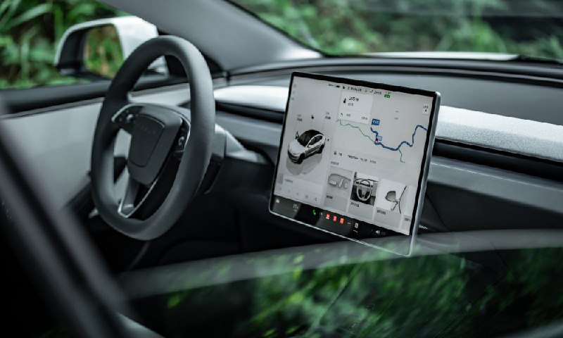 Teslarati：特斯拉向车主征集FSD导航错误反馈配图