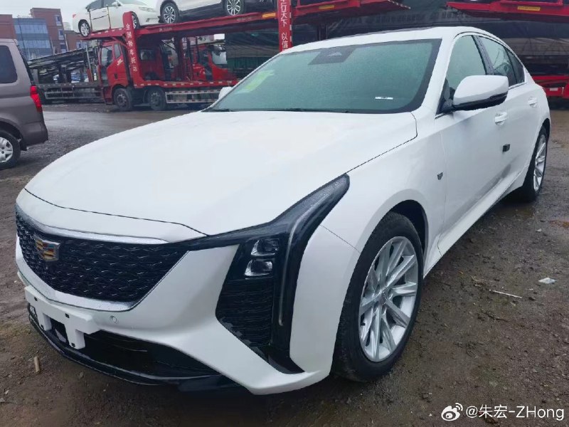 CT5 22 萬落地，同級別去買純電已經可以買到小米入門的 SU7 和中配的極氪 007 了，一個是老牌豪華，一個是新能源的標杆車型，怎麼選呢？#新能源汽車##42how#配圖