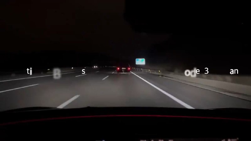 Model 3 焕新款更新 ADB 大灯后的实际表现。 小特叔叔的微博视频配图