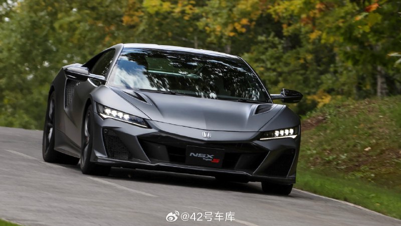 原本以為目前在售的本田 NSX（北美掛謳歌標）已經是最後一代 NSX 車型了，沒想到最近謳歌Acura 宣佈將在 2028 年推出全新的 NSX Type EV，這將是該品牌首款高性能純電動跑車。配圖