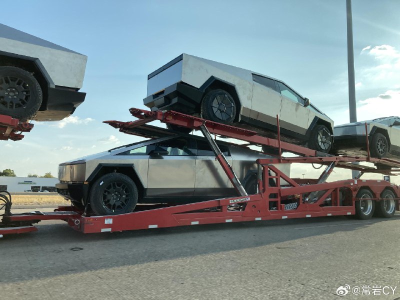 各位Cybertruck的预定用户们，你们都打算怎么规避所有车都长得一样的问题？配图