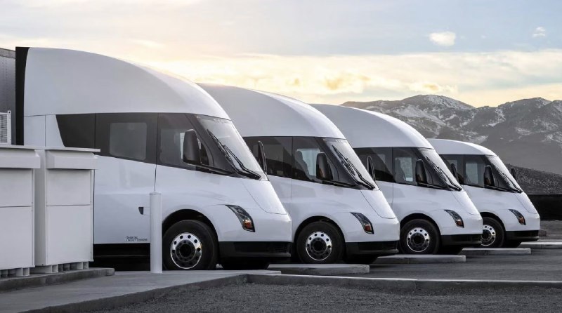 Re We have seen different designs before. For example, in this photo shared by Tesla a while ago. This was taken at the Megacharger at Giga Nevada. https://t.co/1ow0OOF4sM配图