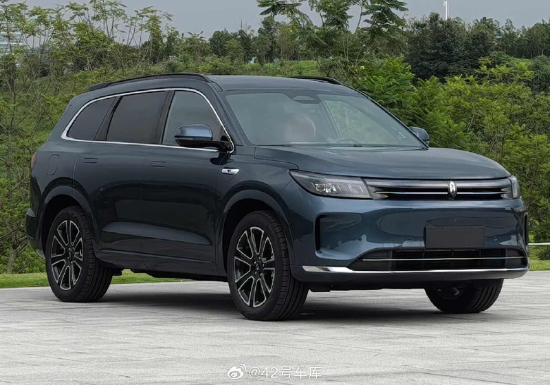 问界新 M7 Pro 上工信部了。配图
