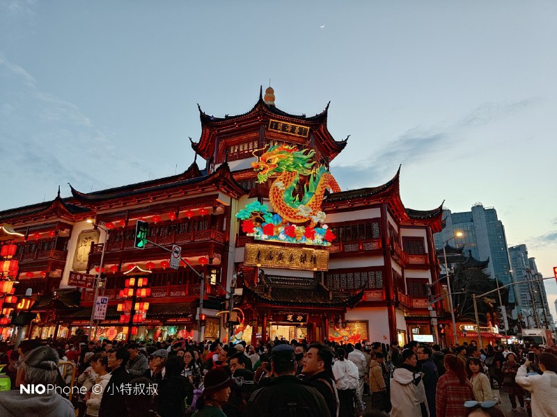 今年的年味儿，是豫园这灯给的～[doge]上海·豫园商城配图