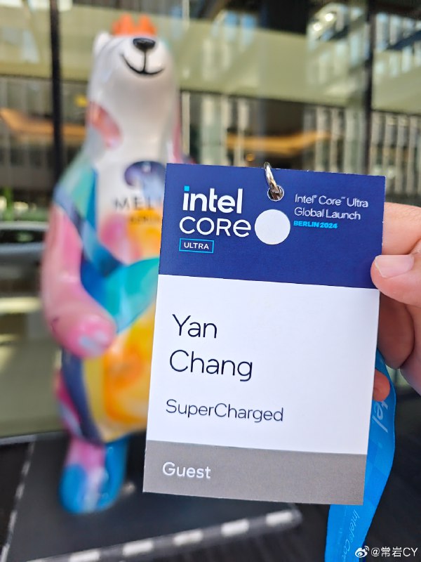 这是 intel 今年最重要的产品发布，AI 时代的性能功耗比之战的最正式玩家即将到场。 德国·柏林配图