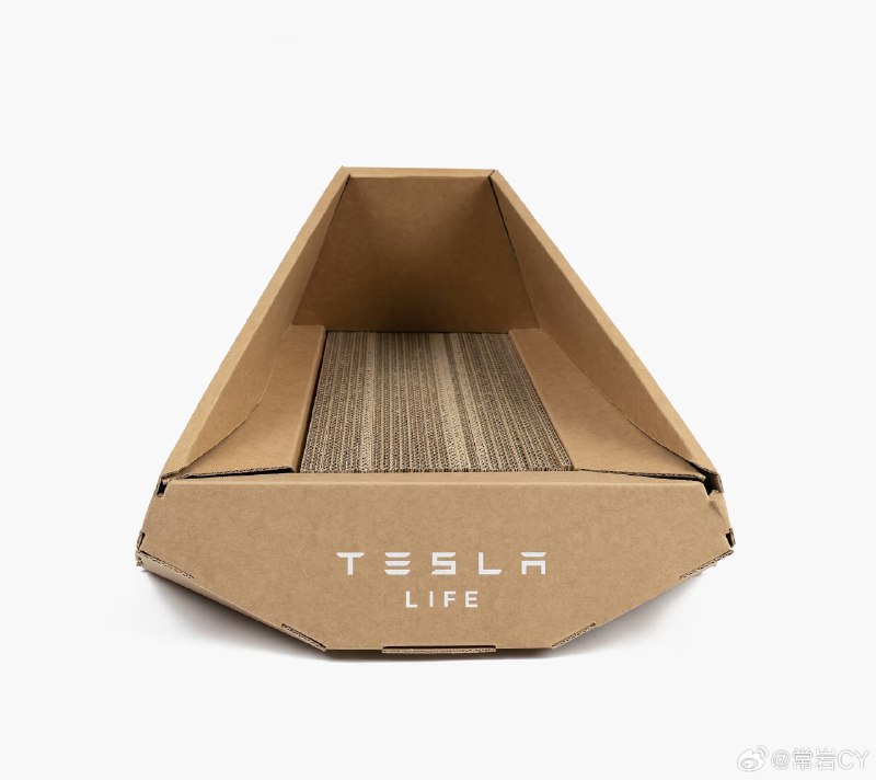 特斯拉发布了一款 Cybertruck 多功能瓦楞猫窝，售价 13 美元。配图