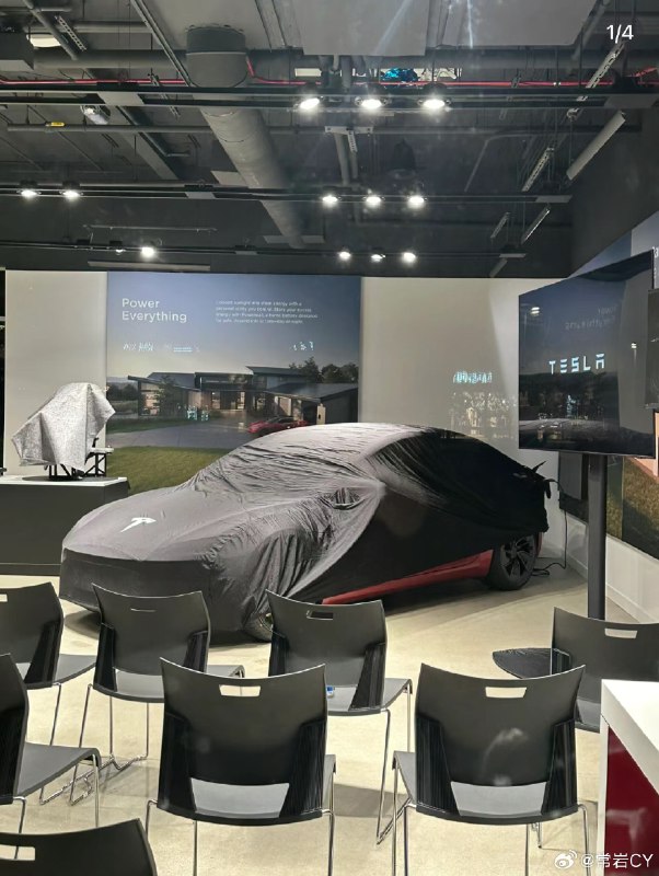 Model 3 Ludicrous 正在邀请媒体参加海外试驾，预计很快就会有产品信息放出。配图