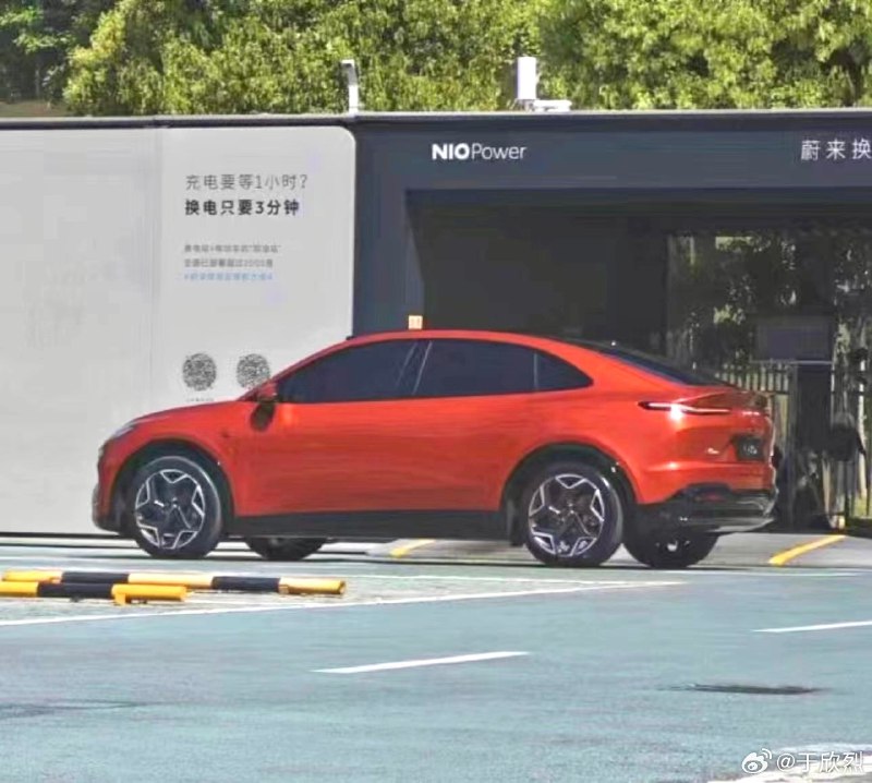 乐道品牌定位家庭市场，首款车型 L60 对标 特斯拉 Model Y。配图