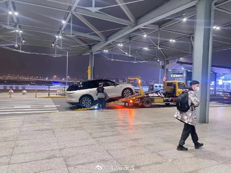 这确实很费劲了[雪糕]群里一直流传部分照片，今天总算有「完整流程版」了！配图