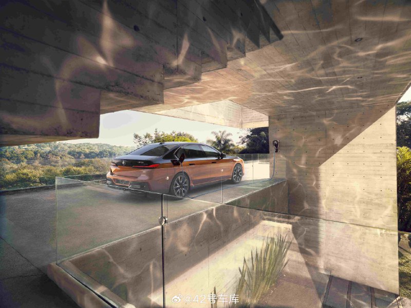 BMW i7 M70L 即将亮相成都车展。配图