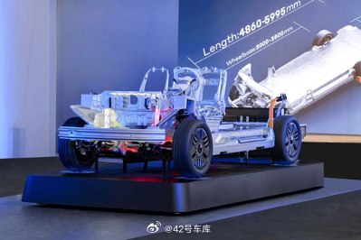 吉利 LEVC L380 将于明年年初发布。配图