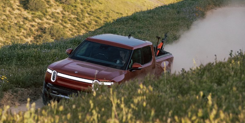 Rivian lost $94,541 for every vehicle that they delivered in Q2 2023. This compares to $383,000 per vehicle in Q2 2022.配图