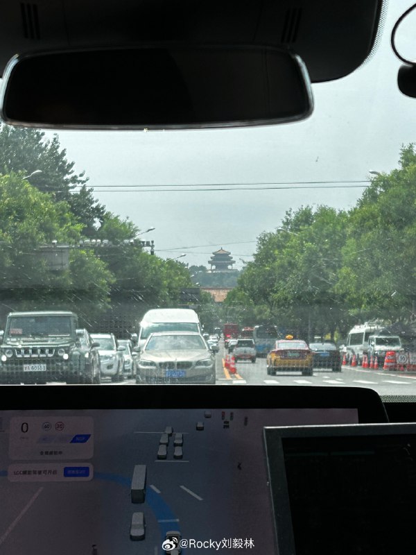怎么办，这个姿势越看越像艹老师说的那样……配图