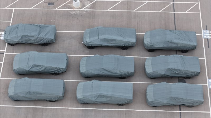 NEWS: Nine Cybertrucks spotted outside Tesla’s Giga Texas factory!配图