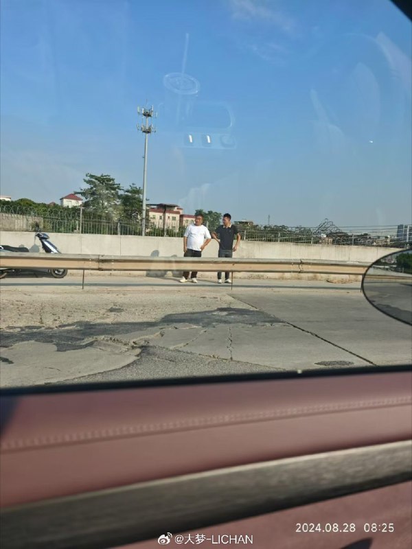 路政大梦初醒。配图