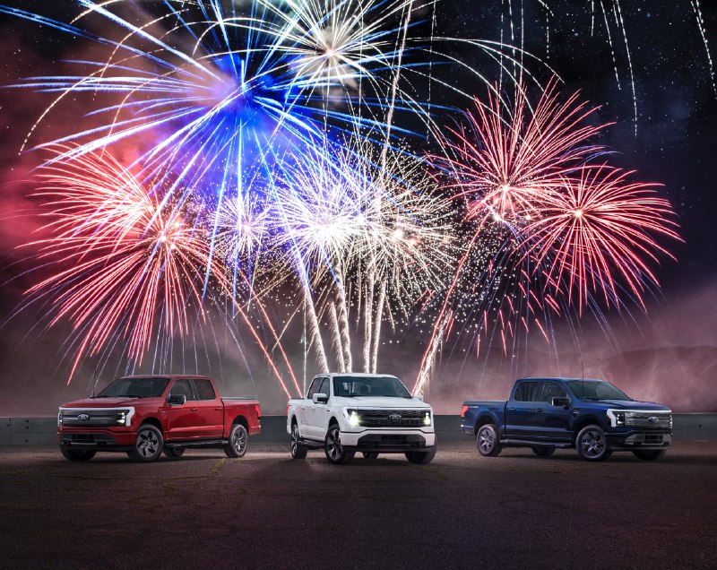CONTEXT: The Ford F-150 Lightning went on sale in late May of 2022, so it was on sale for less than 45 days of the first half of 2022 vs 180 days for 2023.配圖