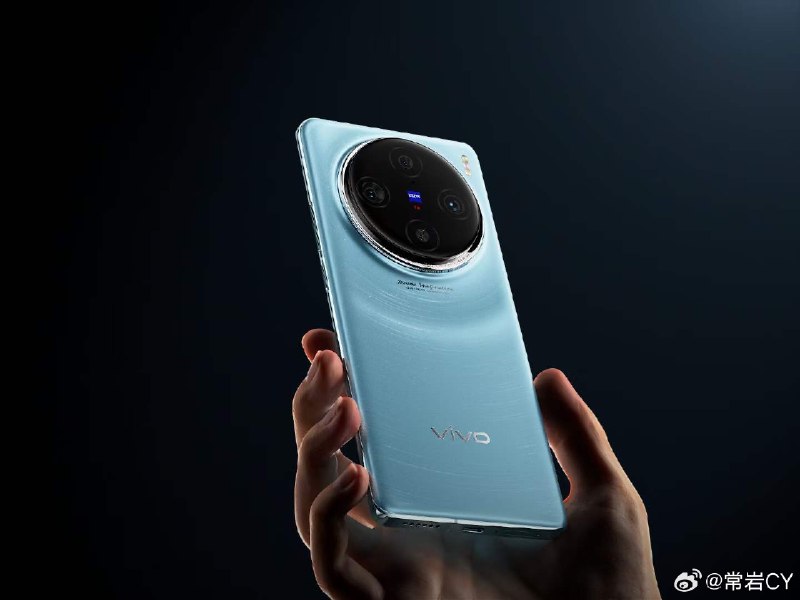 vivo X100这个模组设计就让我想到了锻炼一年之后更为明显的肌肉。配图