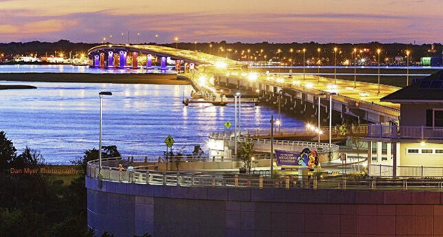 Ninth Street Bridge in Ocean City, NJ is my favorite bridge for walking. 5 miles round trip. Great time there today. I highly recommend it. I believe Steve Jobs would have gone crazy over its design. https://t.co/JX5HlZtrmH配图