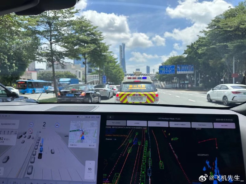 搬家吧，上海最爽！[开学季]//@高奔GoBig:我的长沙😭配图