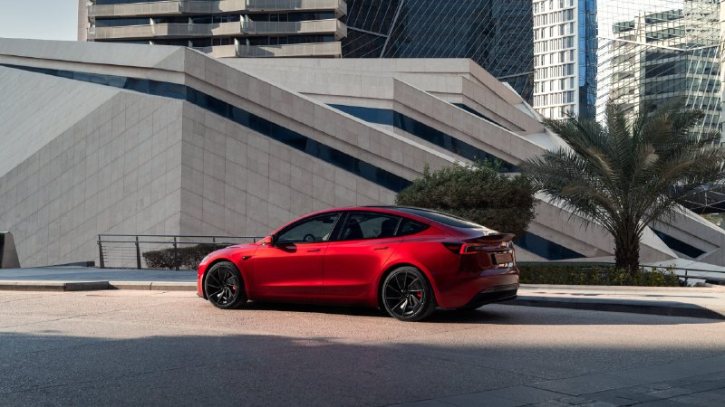 Drive Tesla 报道特斯拉在美推出 Model 3 免费超充激励配图
