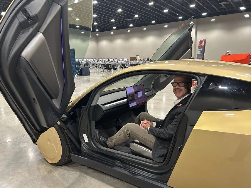 Tesla Cybercab 最大载重数据曝光配图