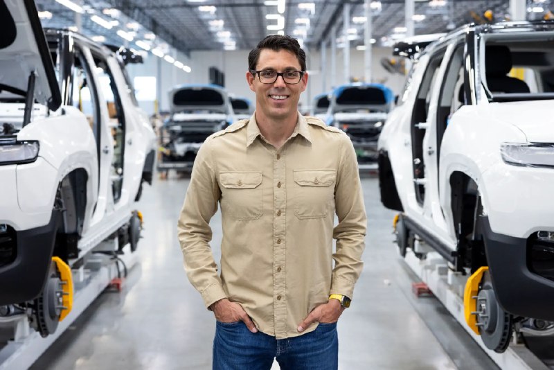 Drive Tesla Canada 对比 Rivian CEO 薪酬与特斯拉配图