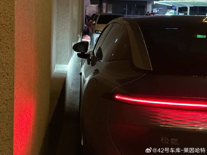这个车位适合遥控泊车🤔配图