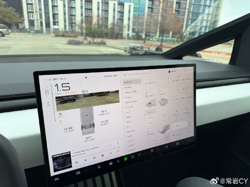 当开启越野模式之后,Cybertruck的车速表会显示的更加惊喜,具体到小数点之后。配图