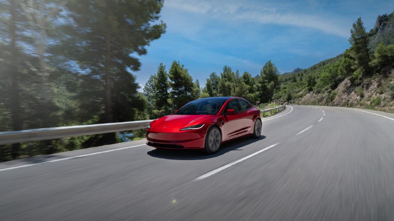 特斯拉正式通知加拿大 Model 3 Premium RWD 买家接受规格降级配图