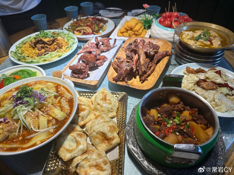 走了这么多天，终于有一天有点大城市的味道了[doge]配图