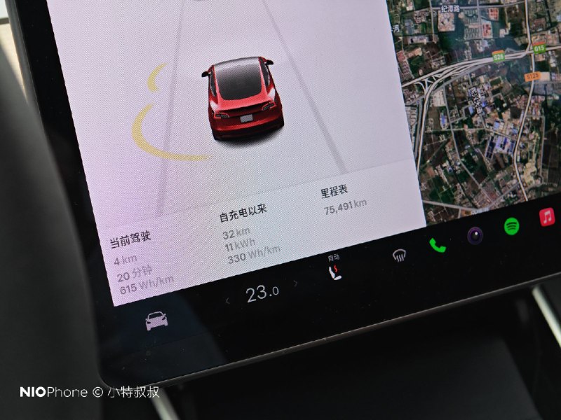 没有热泵的 PTC 加热车型，座舱确实热得快，但能耗也是极度爆表的！配图