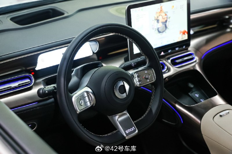 今天,smart 宣布陆续推送全新 smart OS 1.4.0 CN 版本。配图