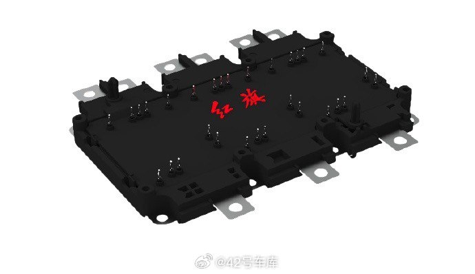 红旗汽车首款 1700 V 超高压碳化硅功率器件样件开发成功，有望实现 5 分钟快速补能。配图