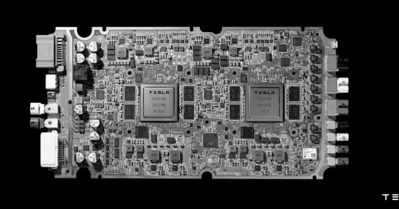 Electrek 分析特斯拉 HW4 Plus 升级与 HW3 退役问题配图